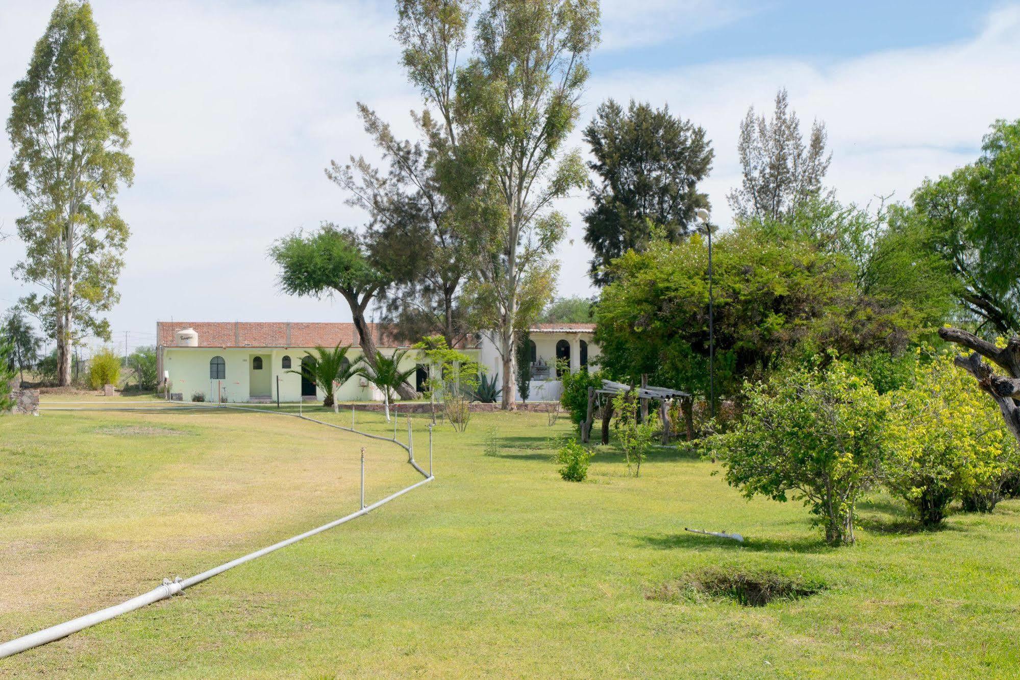 Hotel Rv Park San Ramon Cieneguita ภายนอก รูปภาพ